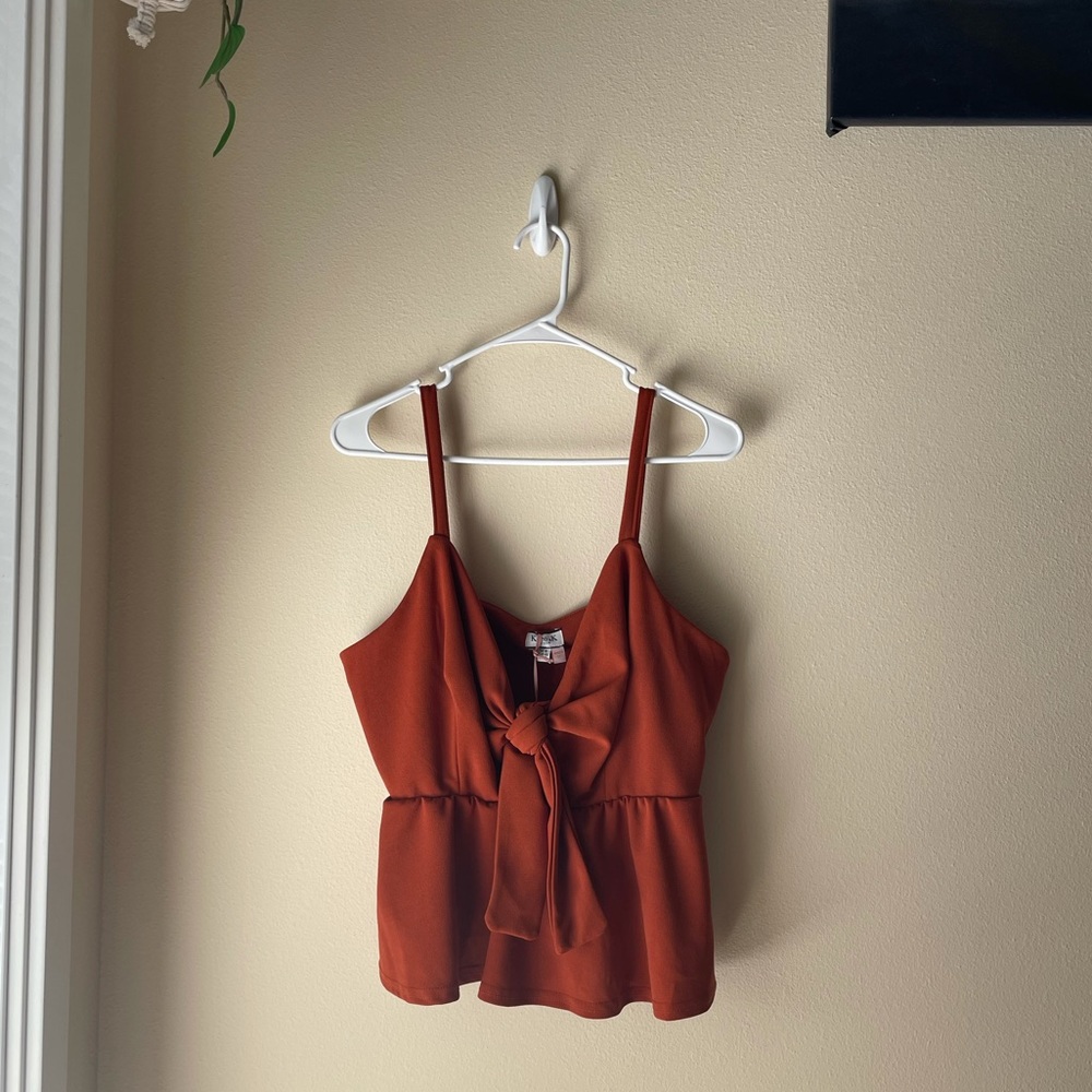 NWT Koco & K knot front cami 🧡